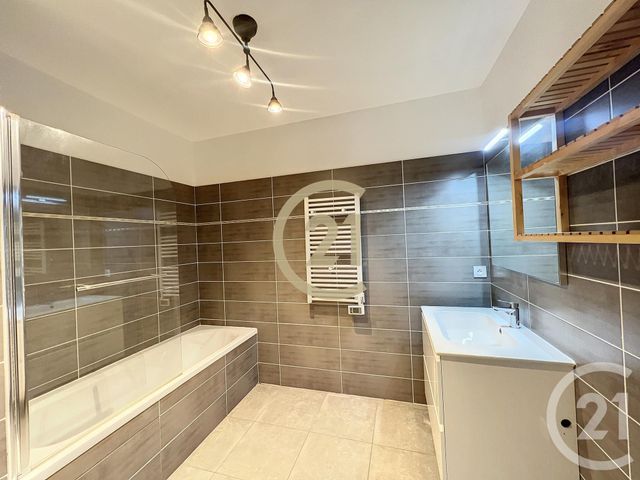 Appartement F4 à louer - 4 pièces - 78.0 m2 - CANNES LA BOCCA - 06 - PROVENCE-ALPES-COTE-D-AZUR - Century 21 Immobilier Conseil
