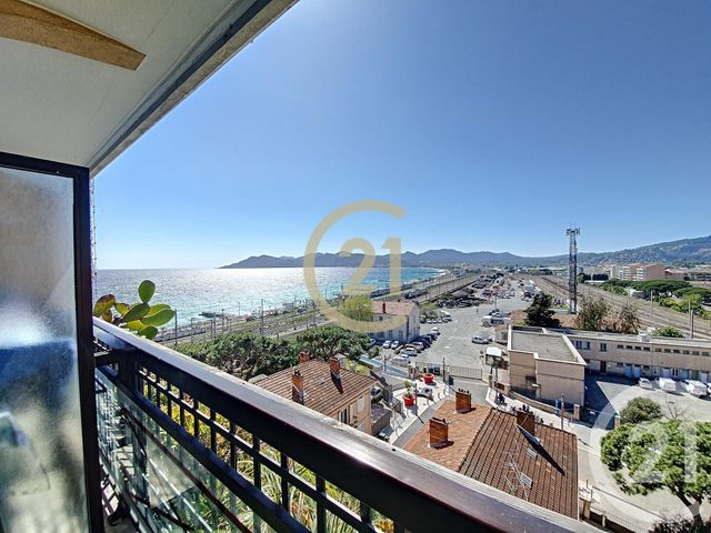 Appartement Studio à louer - 1 pièce - 23.0 m2 - CANNES LA BOCCA - 06 - PROVENCE-ALPES-COTE-D-AZUR - Century 21 Immobilier Conseil