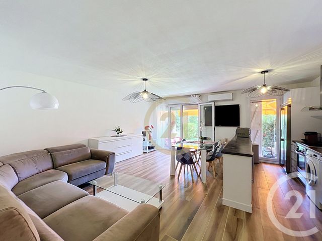 Appartement T3 à louer - 3 pièces - 63.52 m2 - LA ROQUETTE SUR SIAGNE - 06 - PROVENCE-ALPES-COTE-D-AZUR - Century 21 Immobilier Conseil