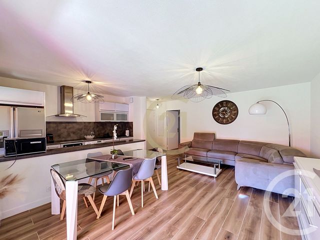 Appartement T3 à louer - 3 pièces - 63.52 m2 - LA ROQUETTE SUR SIAGNE - 06 - PROVENCE-ALPES-COTE-D-AZUR - Century 21 Immobilier Conseil