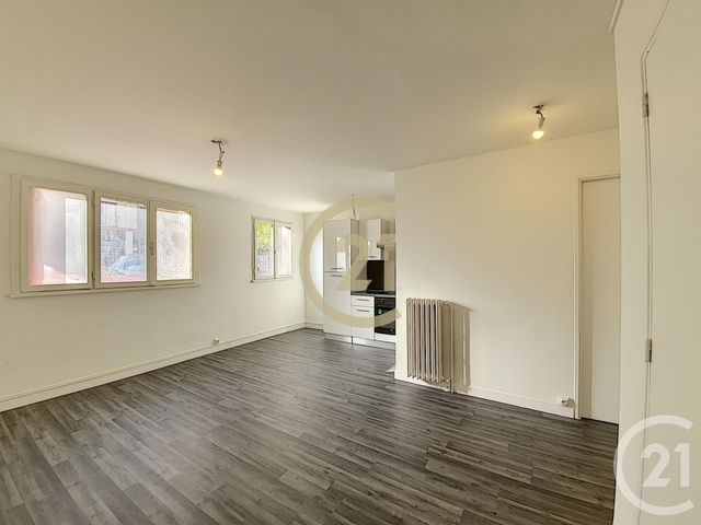 Appartement F2 à louer - 2 pièces - 40.0 m2 - LE CANNET - 06 - PROVENCE-ALPES-COTE-D-AZUR - Century 21 Immobilier Conseil