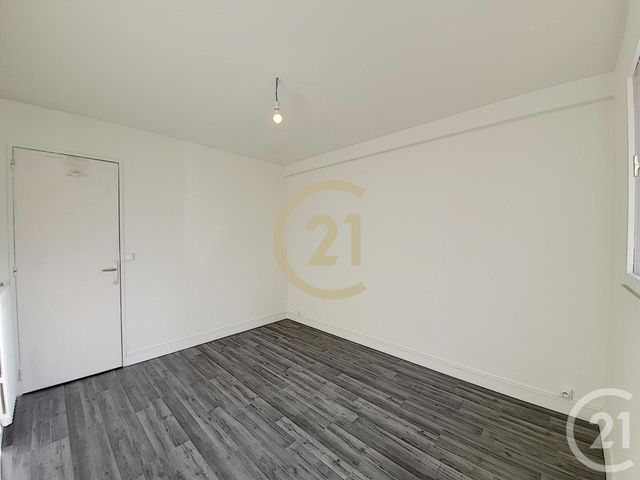Appartement F2 à louer - 2 pièces - 40.0 m2 - LE CANNET - 06 - PROVENCE-ALPES-COTE-D-AZUR - Century 21 Immobilier Conseil