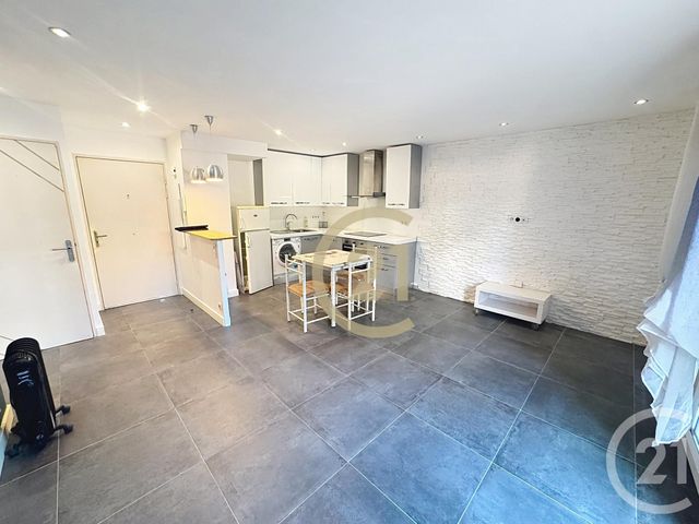 Appartement T2 à vendre - 2 pièces - 38.72 m2 - CANNES LA BOCCA - 06 - PROVENCE-ALPES-COTE-D-AZUR - Century 21 Immobilier Conseil
