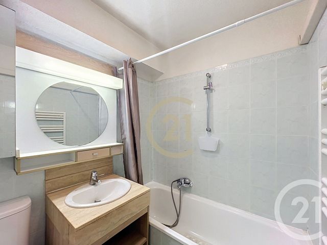 Appartement T2 à louer - 2 pièces - 34.04 m2 - MANDELIEU LA NAPOULE - 06 - PROVENCE-ALPES-COTE-D-AZUR - Century 21 Immobilier Conseil