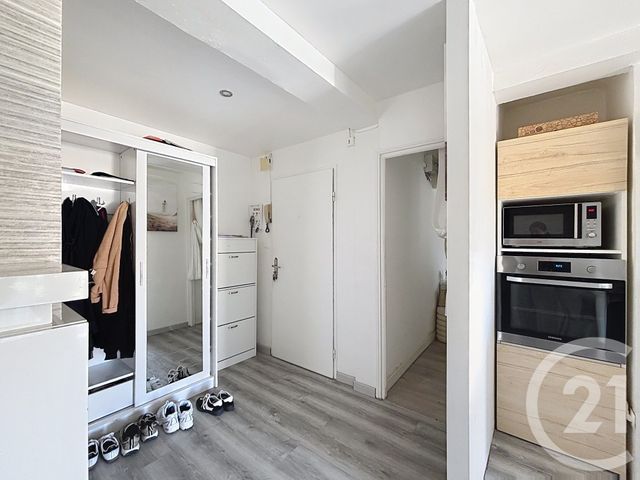 Appartement T4 à vendre - 4 pièces - 59.01 m2 - CANNES LA BOCCA - 06 - PROVENCE-ALPES-COTE-D-AZUR - Century 21 Immobilier Conseil