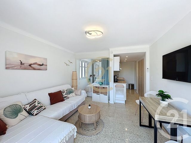 Appartement Studio à louer - 1 pièce - 30.76 m2 - CANNES - 06 - PROVENCE-ALPES-COTE-D-AZUR - Century 21 Immobilier Conseil