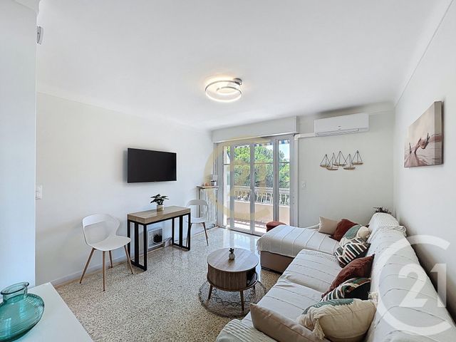 Appartement Studio à louer - 1 pièce - 30.76 m2 - CANNES - 06 - PROVENCE-ALPES-COTE-D-AZUR - Century 21 Immobilier Conseil