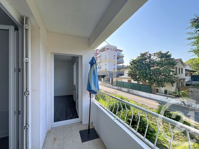 Appartement F3 à louer - 3 pièces - 56.27 m2 - CANNES - 06 - PROVENCE-ALPES-COTE-D-AZUR - Century 21 Immobilier Conseil