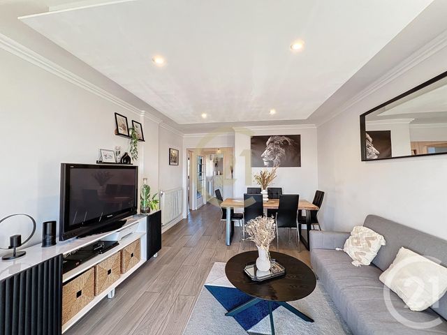 Appartement F3 à louer - 3 pièces - 58.86 m2 - CANNES LA BOCCA - 06 - PROVENCE-ALPES-COTE-D-AZUR - Century 21 Immobilier Conseil