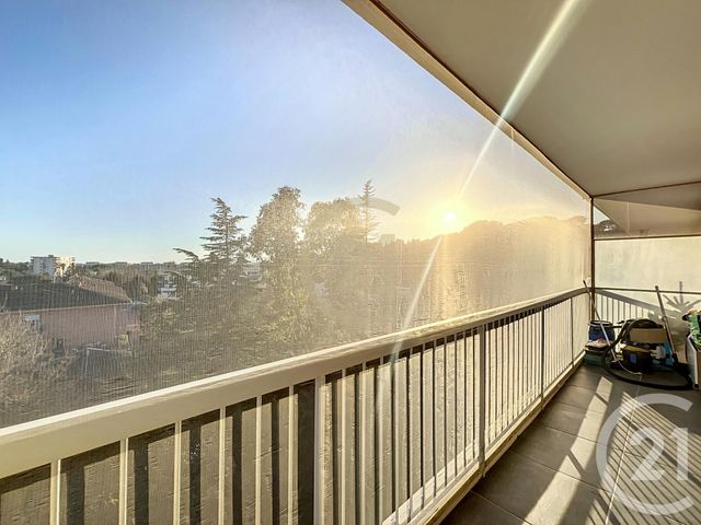 Appartement F3 à louer - 3 pièces - 58.86 m2 - CANNES LA BOCCA - 06 - PROVENCE-ALPES-COTE-D-AZUR - Century 21 Immobilier Conseil