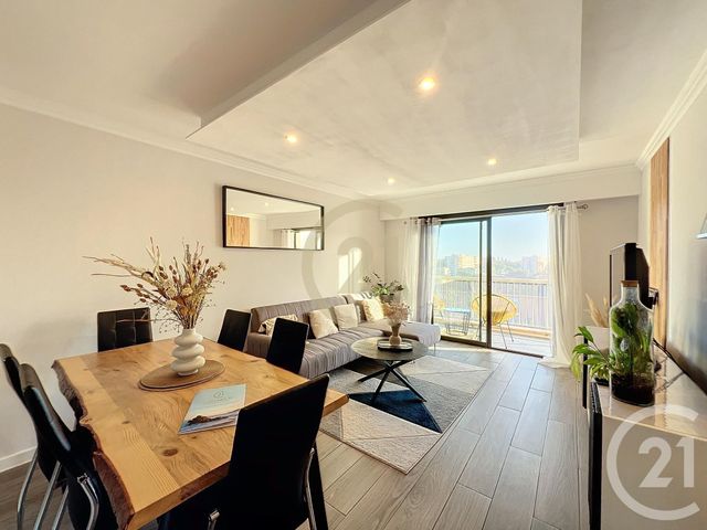 Appartement F3 à louer - 3 pièces - 58.86 m2 - CANNES LA BOCCA - 06 - PROVENCE-ALPES-COTE-D-AZUR - Century 21 Immobilier Conseil