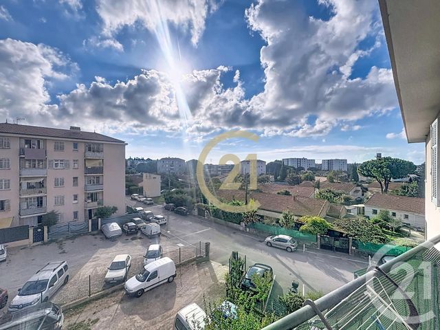 Appartement T4 à vendre - 4 pièces - 60.81 m2 - CANNES LA BOCCA - 06 - PROVENCE-ALPES-COTE-D-AZUR - Century 21 Immobilier Conseil