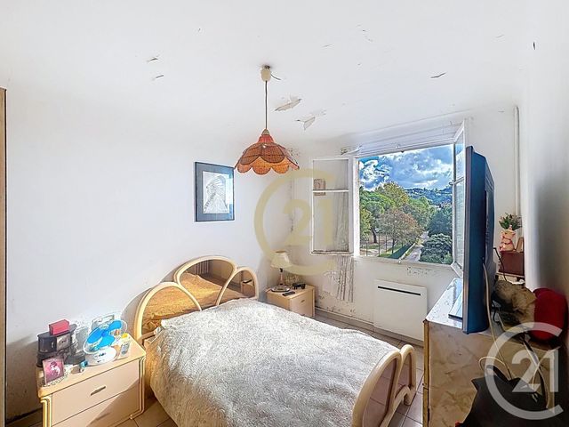 Appartement T4 à vendre - 4 pièces - 60.81 m2 - CANNES LA BOCCA - 06 - PROVENCE-ALPES-COTE-D-AZUR - Century 21 Immobilier Conseil