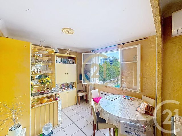 Appartement T4 à vendre - 4 pièces - 60.81 m2 - CANNES LA BOCCA - 06 - PROVENCE-ALPES-COTE-D-AZUR - Century 21 Immobilier Conseil