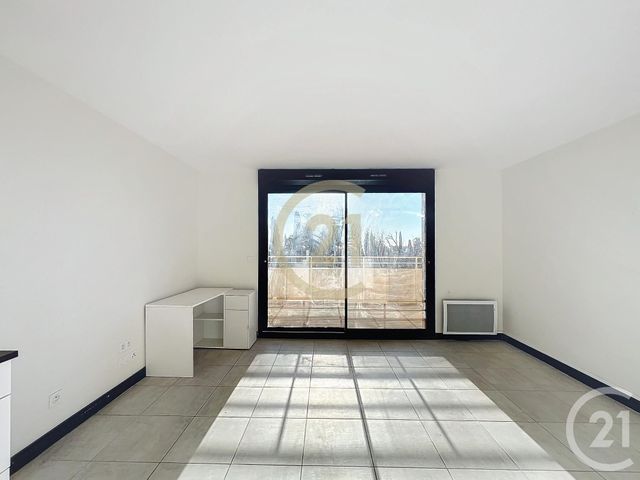Appartement Studio Cabine à louer - 1 pièce - 31.32 m2 - CANNES LA BOCCA - 06 - PROVENCE-ALPES-COTE-D-AZUR - Century 21 Immobilier Conseil