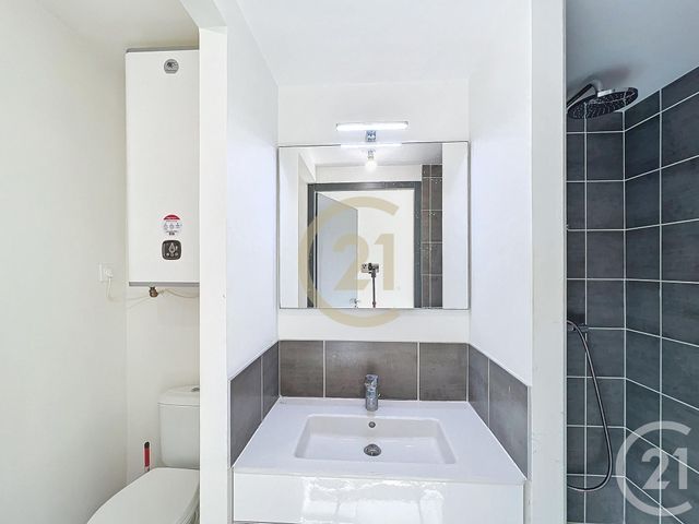 Appartement Studio Cabine à louer - 1 pièce - 31.32 m2 - CANNES LA BOCCA - 06 - PROVENCE-ALPES-COTE-D-AZUR - Century 21 Immobilier Conseil