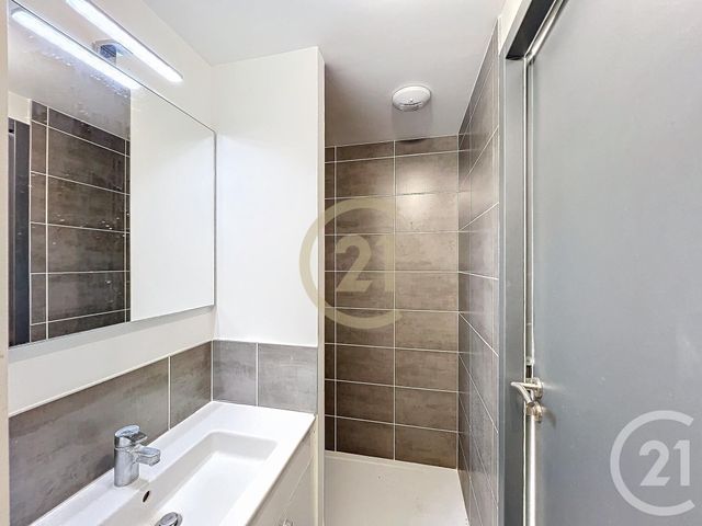 Appartement Studio Cabine à louer - 1 pièce - 31.32 m2 - CANNES LA BOCCA - 06 - PROVENCE-ALPES-COTE-D-AZUR - Century 21 Immobilier Conseil