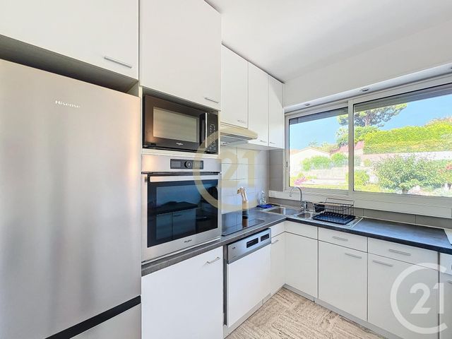 Appartement F3 à louer - 3 pièces - 69.11 m2 - CANNES - 06 - PROVENCE-ALPES-COTE-D-AZUR - Century 21 Immobilier Conseil