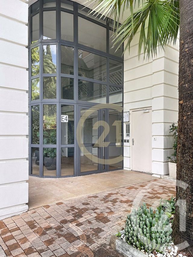 Appartement F3 à vendre - 3 pièces - 75.36 m2 - CANNES - 06 - PROVENCE-ALPES-COTE-D-AZUR - Century 21 Immobilier Conseil