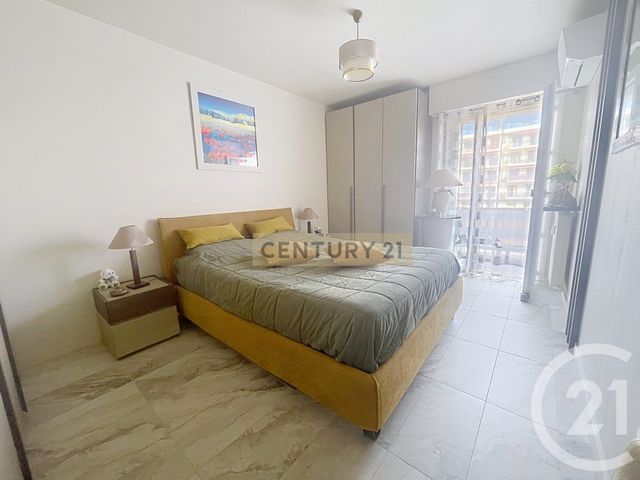 Appartement F3 à vendre - 3 pièces - 76.08 m2 - CANNES LA BOCCA - 06 - PROVENCE-ALPES-COTE-D-AZUR - Century 21 Immobilier Conseil
