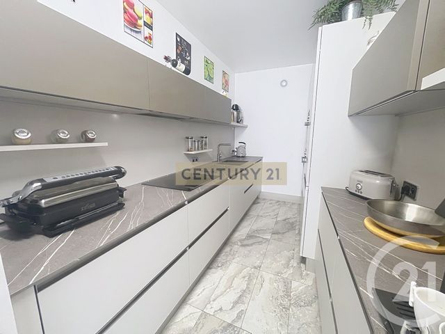 Appartement F3 à vendre - 3 pièces - 76.08 m2 - CANNES LA BOCCA - 06 - PROVENCE-ALPES-COTE-D-AZUR - Century 21 Immobilier Conseil