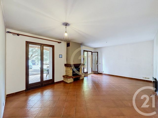 Appartement T2 à louer - 2 pièces - 70.0 m2 - CANNES LA BOCCA - 06 - PROVENCE-ALPES-COTE-D-AZUR - Century 21 Immobilier Conseil