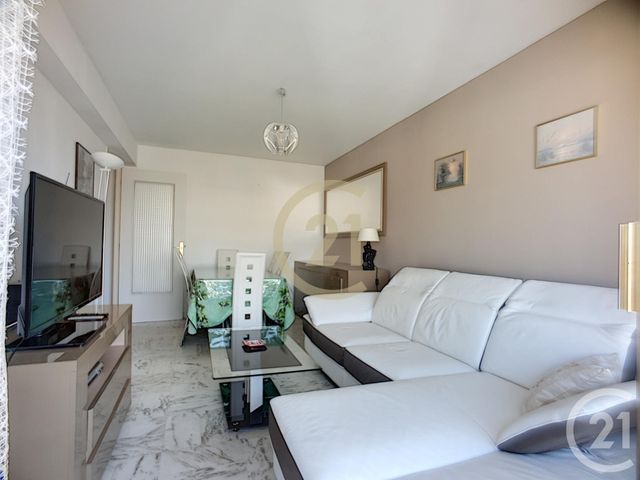 Appartement F2 à louer - 2 pièces - 48.8 m2 - CANNES LA BOCCA - 06 - PROVENCE-ALPES-COTE-D-AZUR - Century 21 Immobilier Conseil