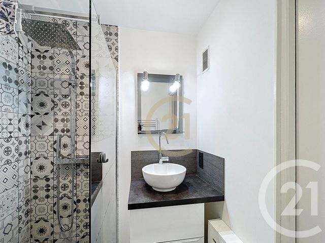 Appartement T2 à louer - 2 pièces - 46.07 m2 - LE CANNET - 06 - PROVENCE-ALPES-COTE-D-AZUR - Century 21 Immobilier Conseil
