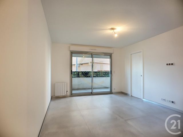 Appartement F2 à louer - 2 pièces - 37.5 m2 - CANNES LA BOCCA - 06 - PROVENCE-ALPES-COTE-D-AZUR - Century 21 Immobilier Conseil