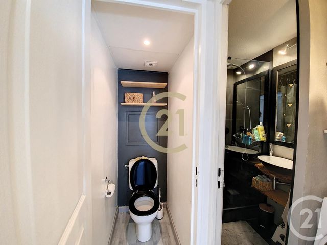 Appartement F2 + cab à vendre - 2 pièces - 29.0 m2 - CANNES LA BOCCA - 06 - PROVENCE-ALPES-COTE-D-AZUR - Century 21 Immobilier Conseil