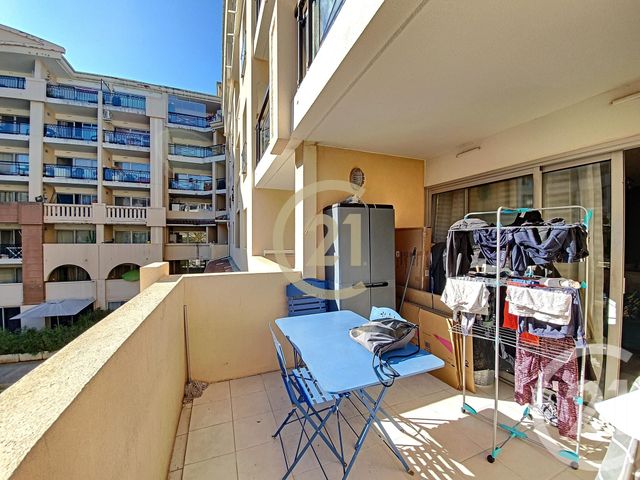 Appartement F2 + cab à vendre - 2 pièces - 29.0 m2 - CANNES LA BOCCA - 06 - PROVENCE-ALPES-COTE-D-AZUR - Century 21 Immobilier Conseil