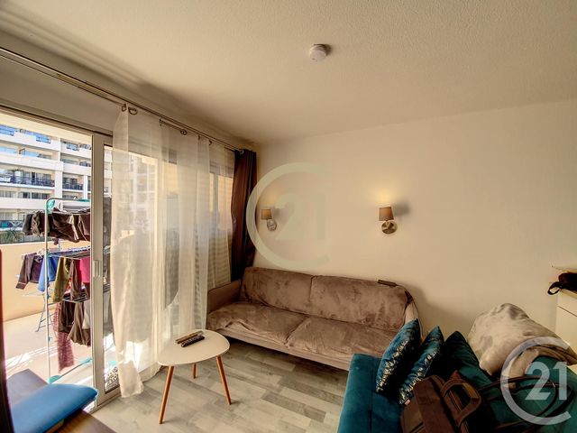 Appartement F2 + cab à vendre - 2 pièces - 29.0 m2 - CANNES LA BOCCA - 06 - PROVENCE-ALPES-COTE-D-AZUR - Century 21 Immobilier Conseil