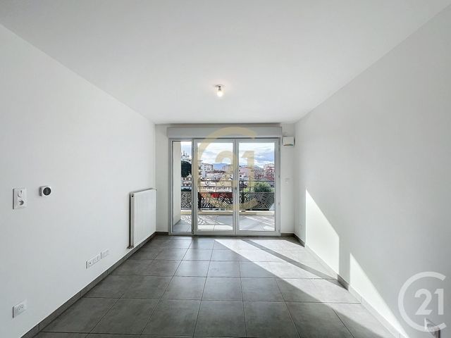Appartement T2 à louer - 2 pièces - 36.18 m2 - CANNES LA BOCCA - 06 - PROVENCE-ALPES-COTE-D-AZUR - Century 21 Immobilier Conseil