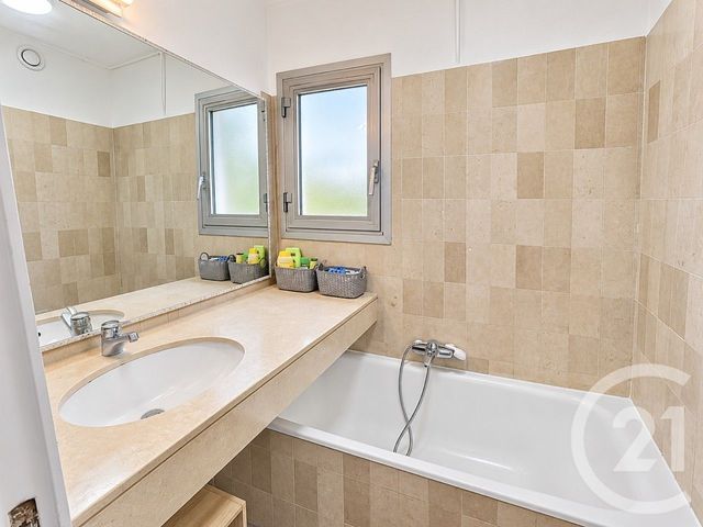 Appartement F2 à vendre - 2 pièces - 41.38 m2 - CANNES LA BOCCA - 06 - PROVENCE-ALPES-COTE-D-AZUR - Century 21 Immobilier Conseil